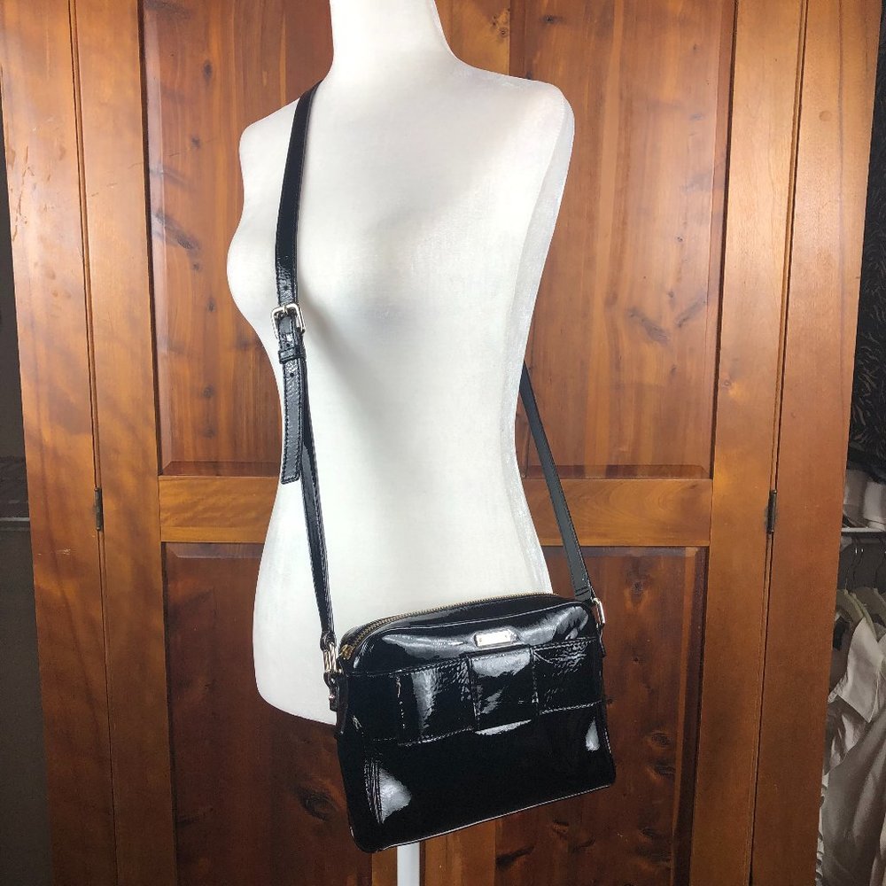 🌹Kate Spade Black Cow Hide Patent Leather Crossbody Bag w Exterior Bow